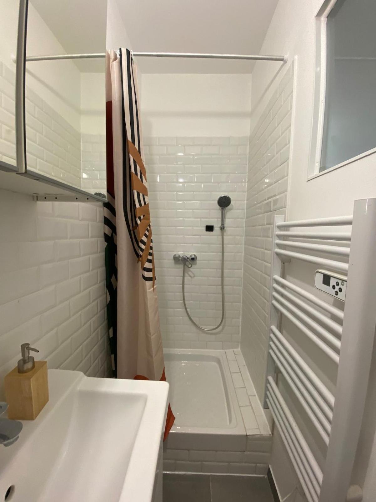 Appartement Proche Du Port Тулон Екстериор снимка